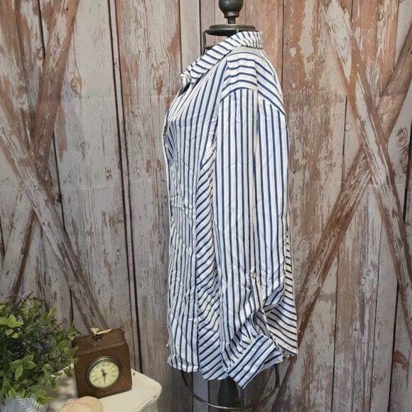 Stripped Button-up Blouse - Picture 7 of 8